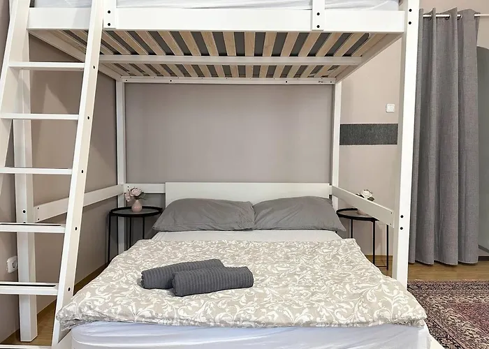 Daire Graces Flat Near To Hauptbahnhof And Old Viyana